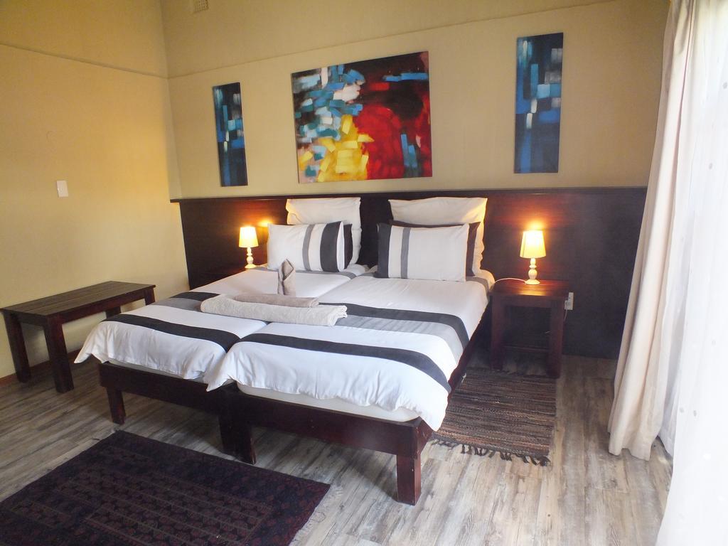 Uzuri Guesthouse Cc Windhoek Ruang foto